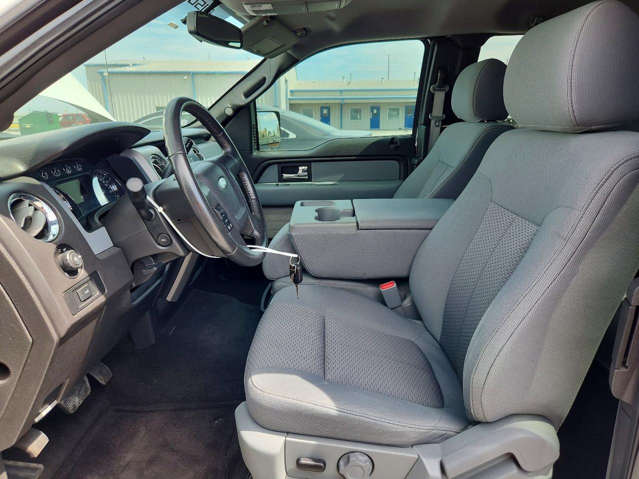 2012 Ford F150 Super Cab White vin: 1FTFX1CT8CKE19109