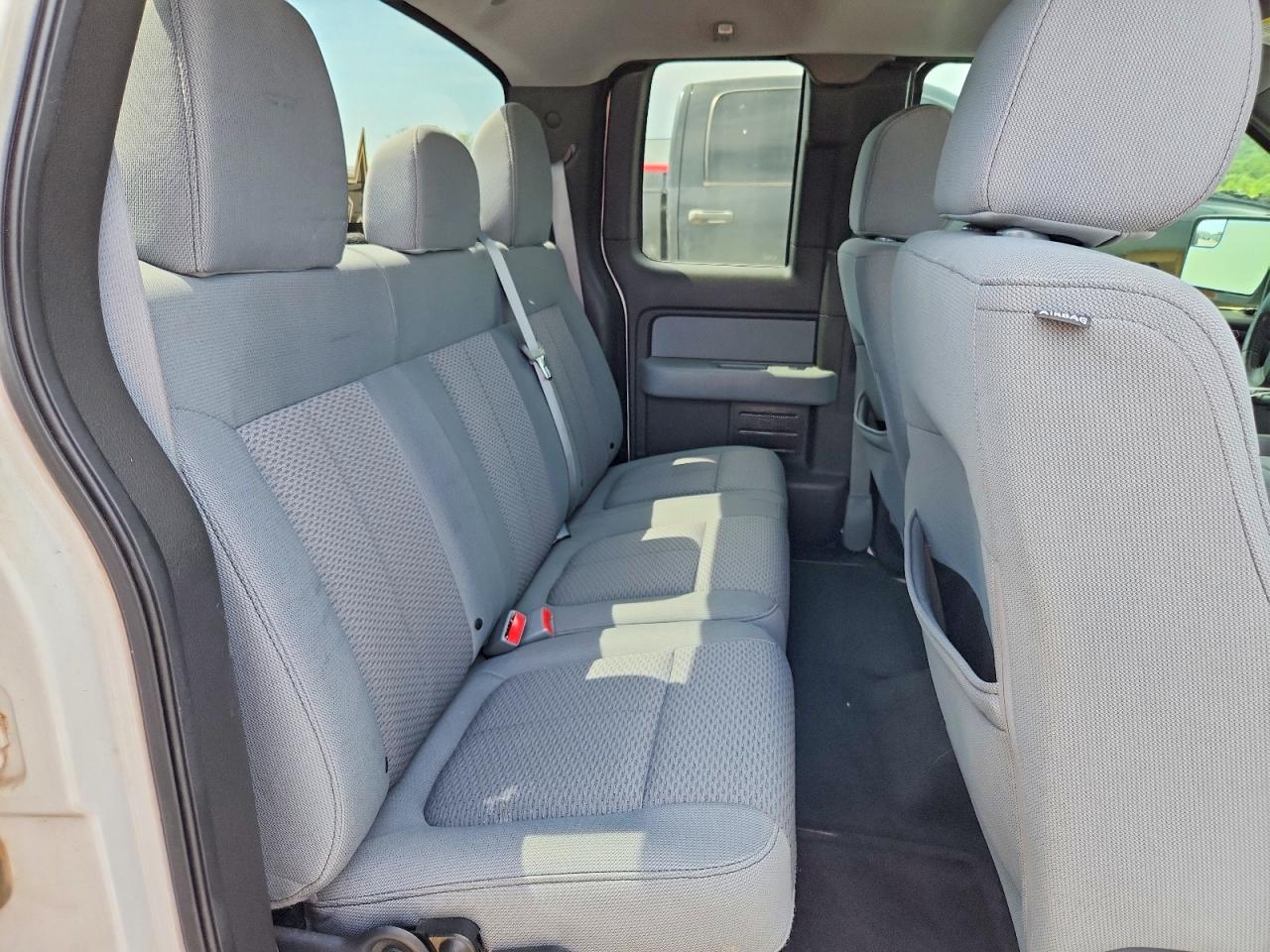2012 Ford F150 Super Cab White vin: 1FTFX1CT8CKE19109