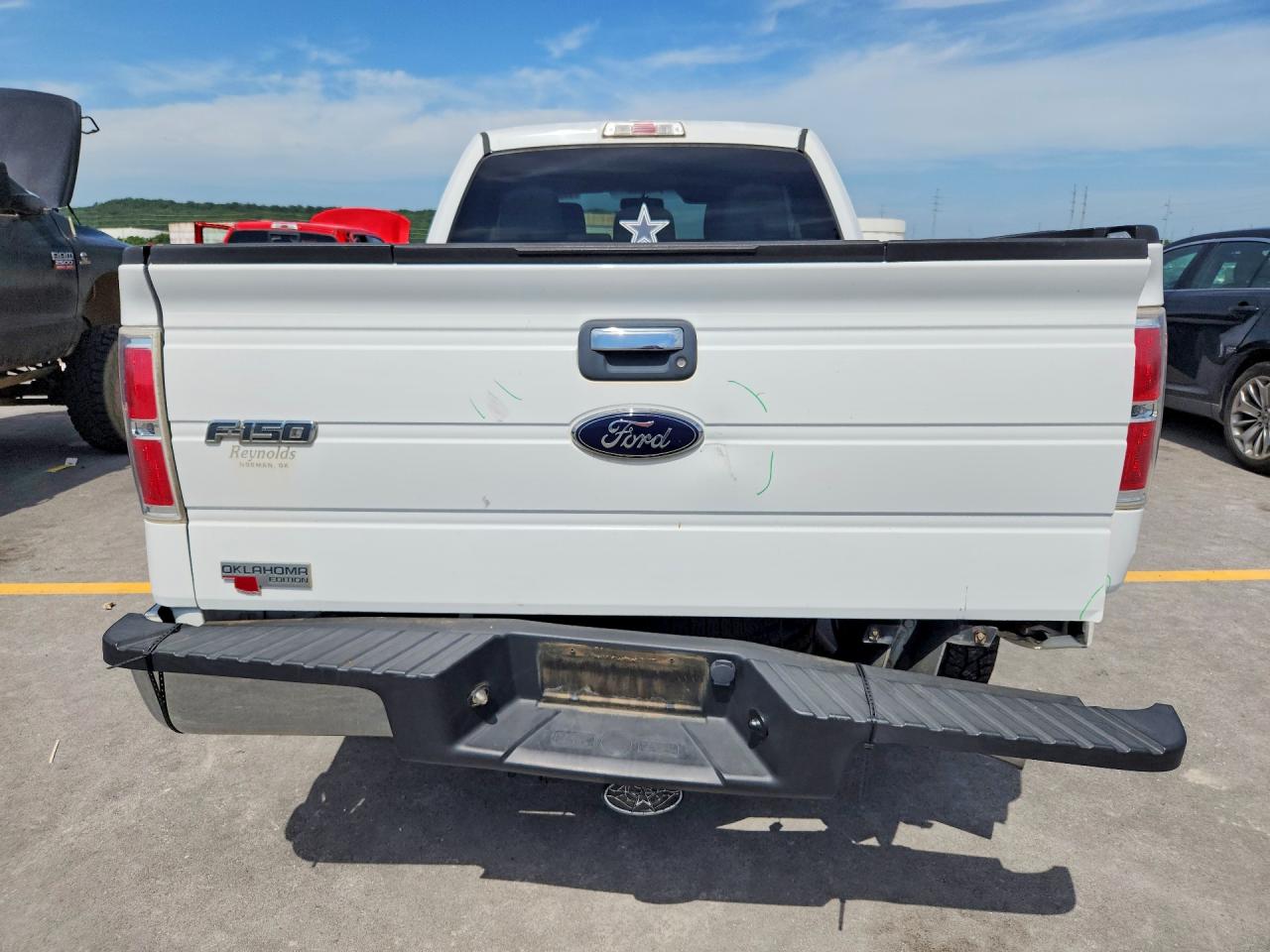 2012 Ford F150 Super Cab White vin: 1FTFX1CT8CKE19109