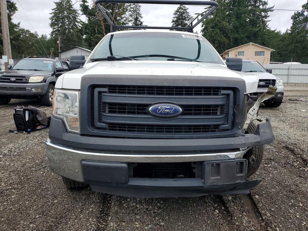 2013 Ford F150 Super Cab Белый vin: 1FTFX1CT9DKG13181