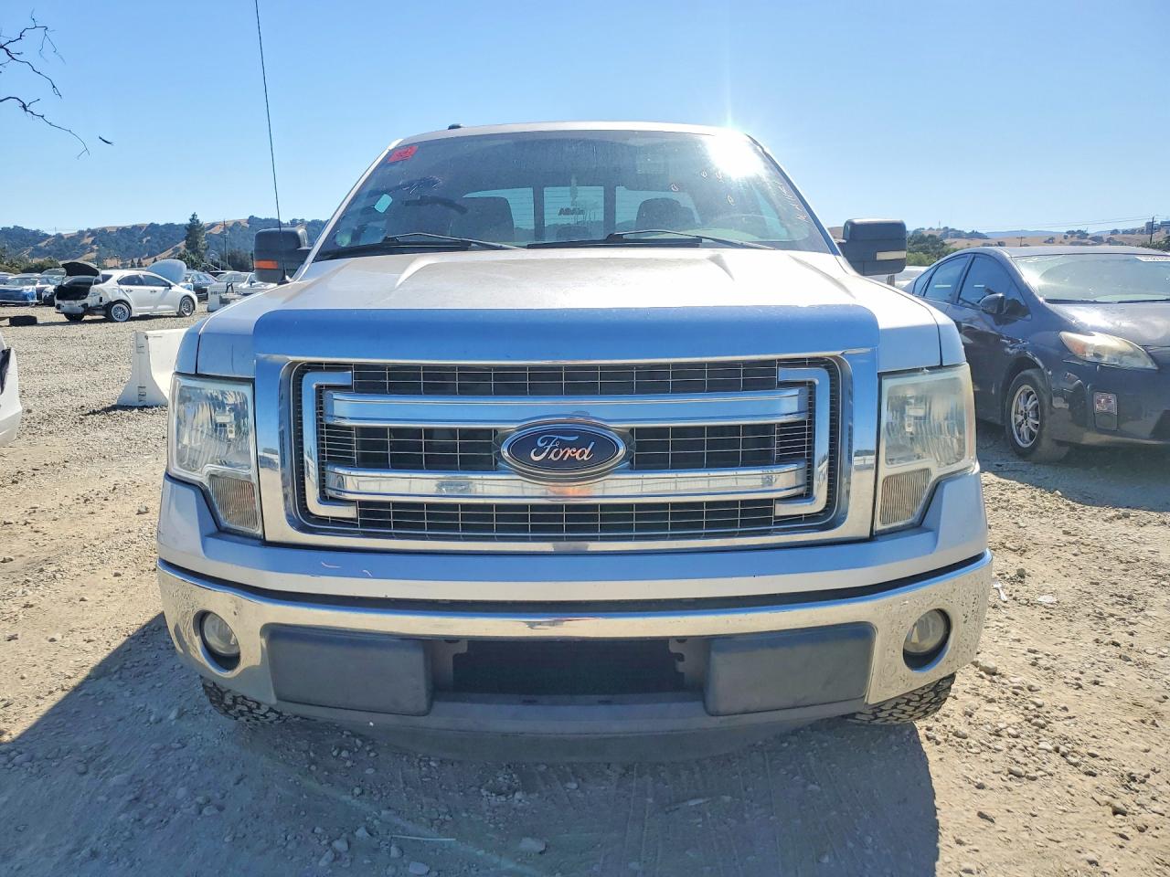 2013 Ford F150 Super Cab Silver vin: 1FTFX1CTXDFC93927