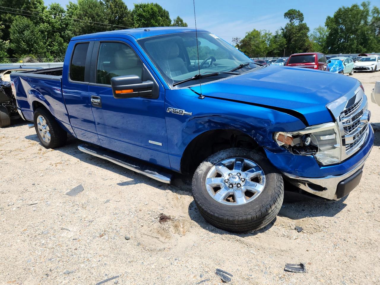 2014 Ford F150 Super Cab Blue vin: 1FTFX1CTXEKD54640