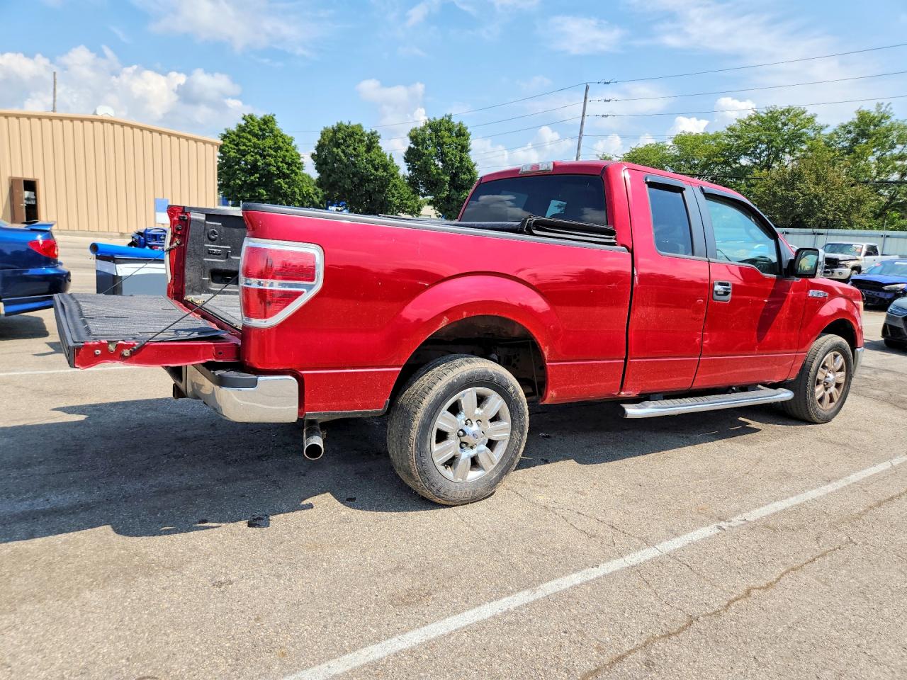 2010 Ford F150 Super Cab Red vin: 1FTFX1CV0AFC83632