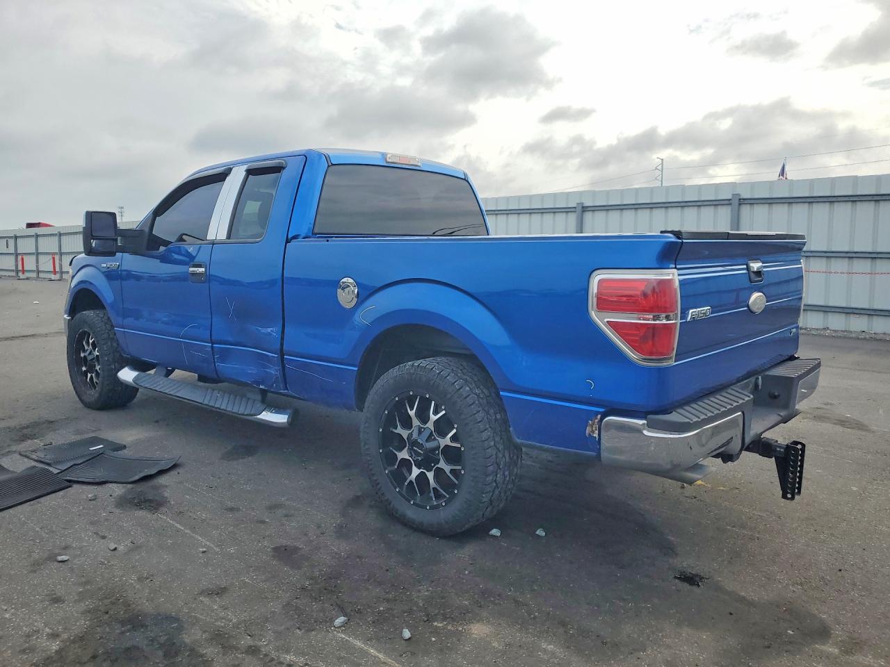2010 Ford F150 Super Cab Blue vin: 1FTFX1CV4AFA03209