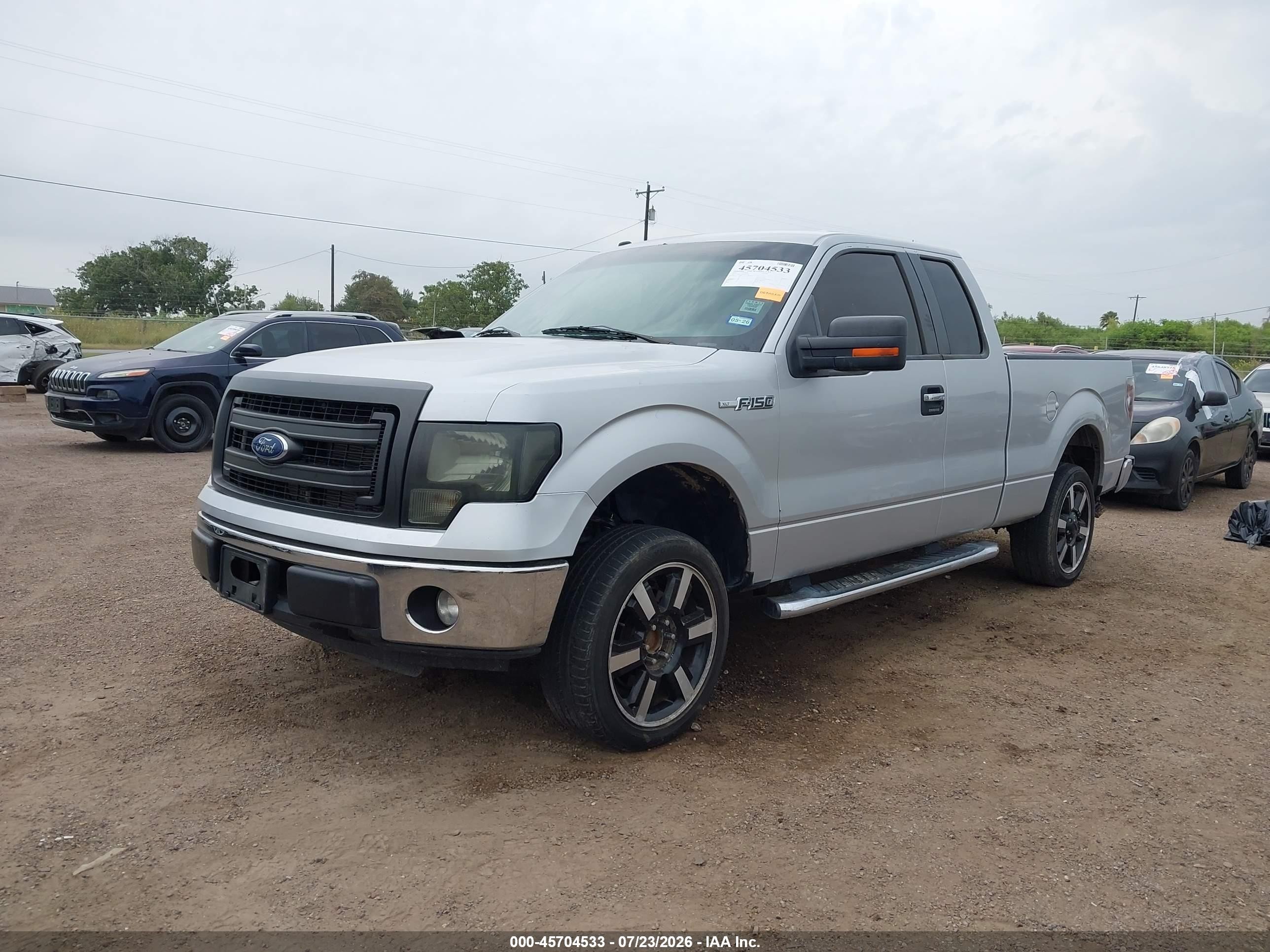 2010 Ford F-150 Fx2 Sport/lariat/xl/xlt Silver vin: 1FTFX1CV8AKE05015