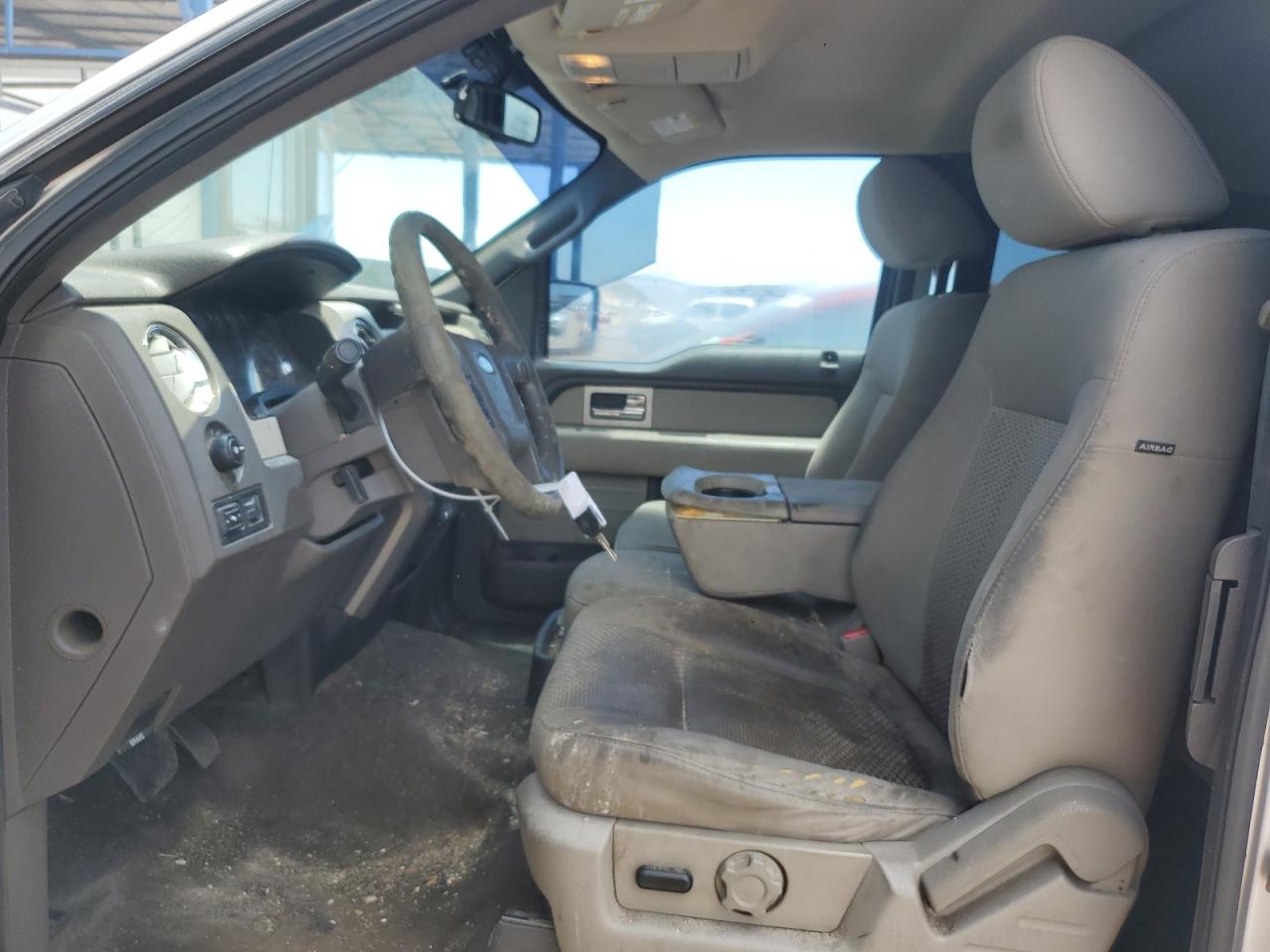 2010 Ford F150 Super Cab Silver vin: 1FTFX1CVXAFB17103