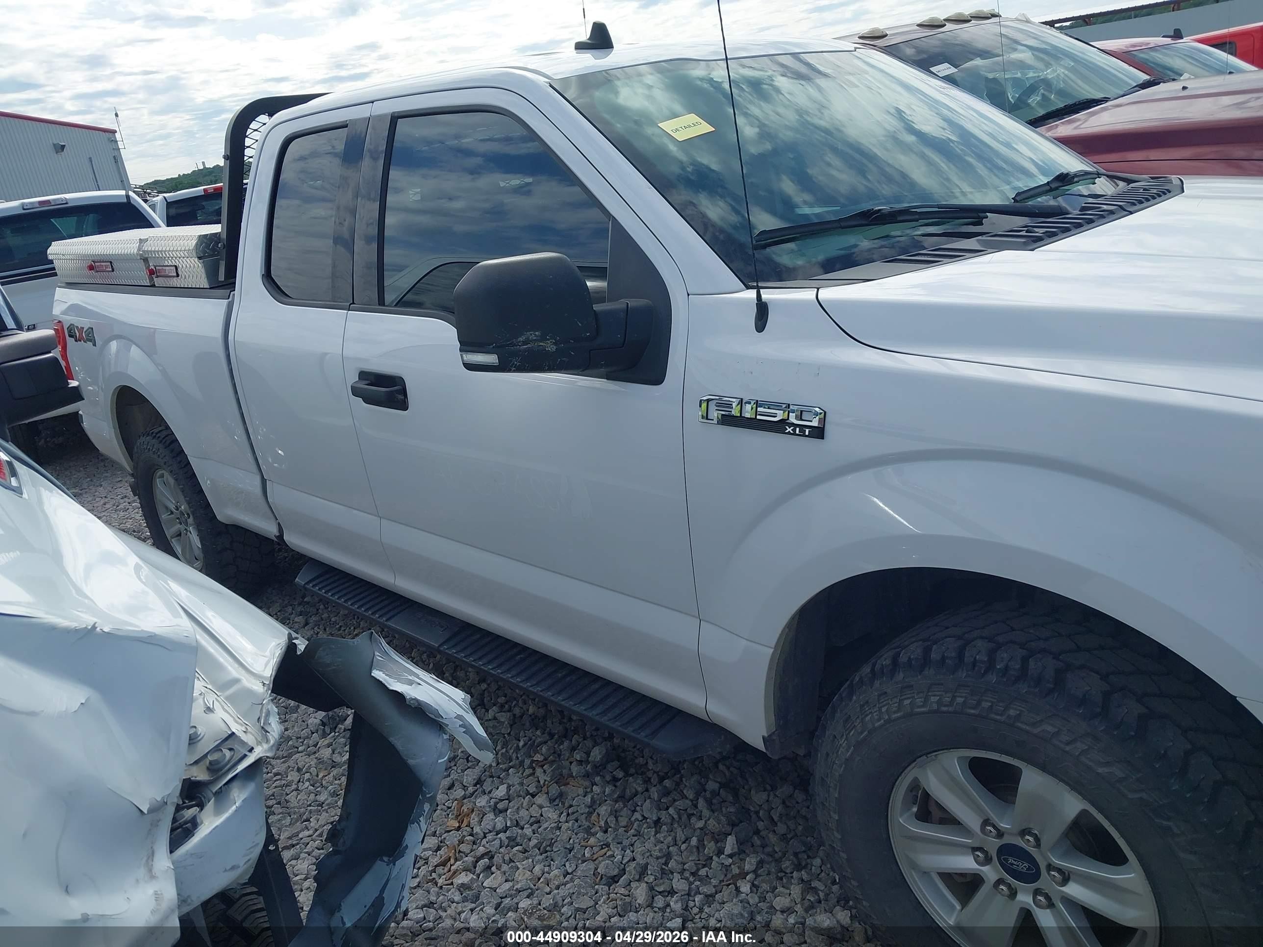 2020 Ford F-150 Xlt Белый vin: 1FTFX1E50LKD83382