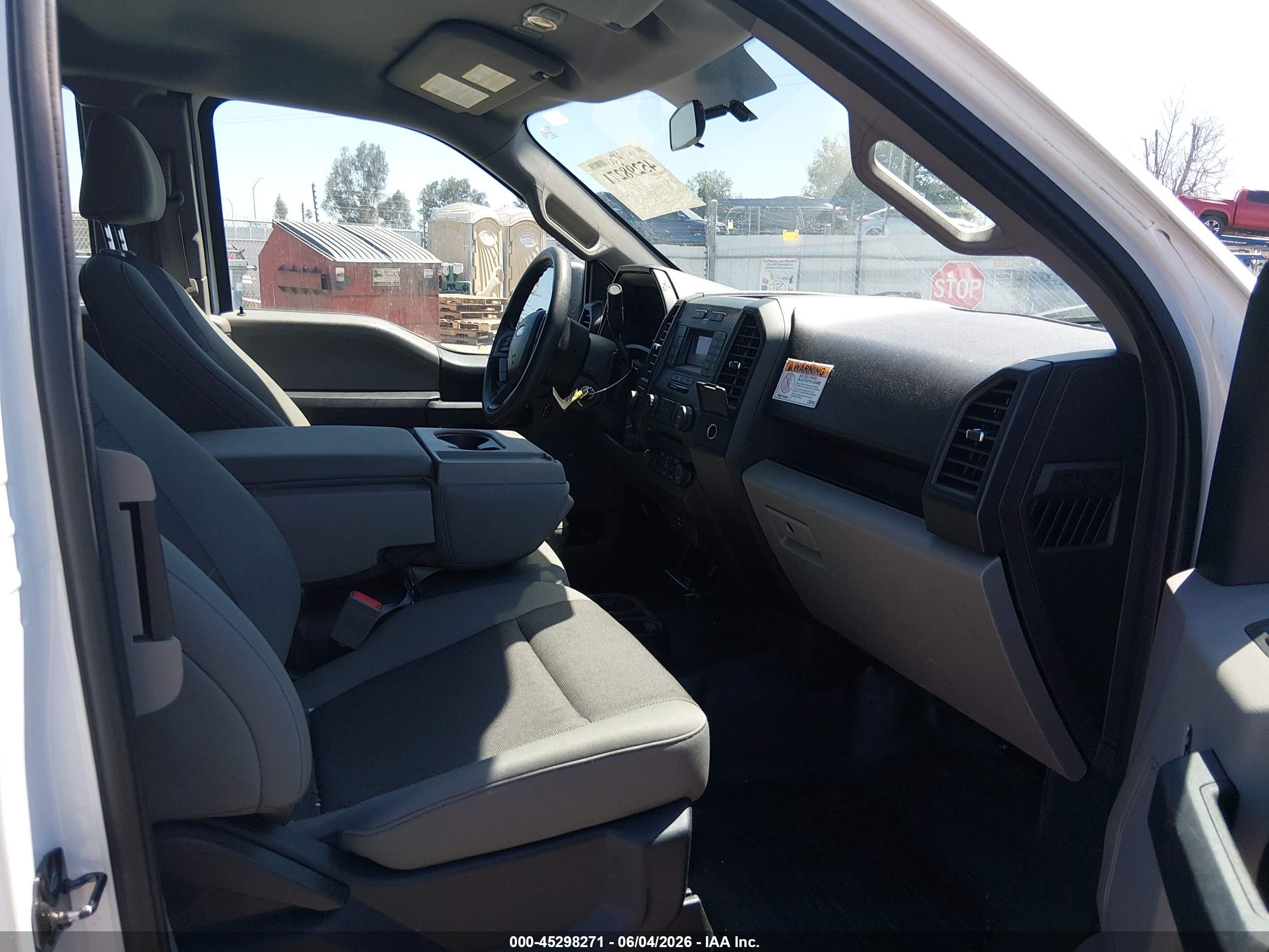 2018 Ford F-150 Xl White vin: 1FTFX1E52JKC27079