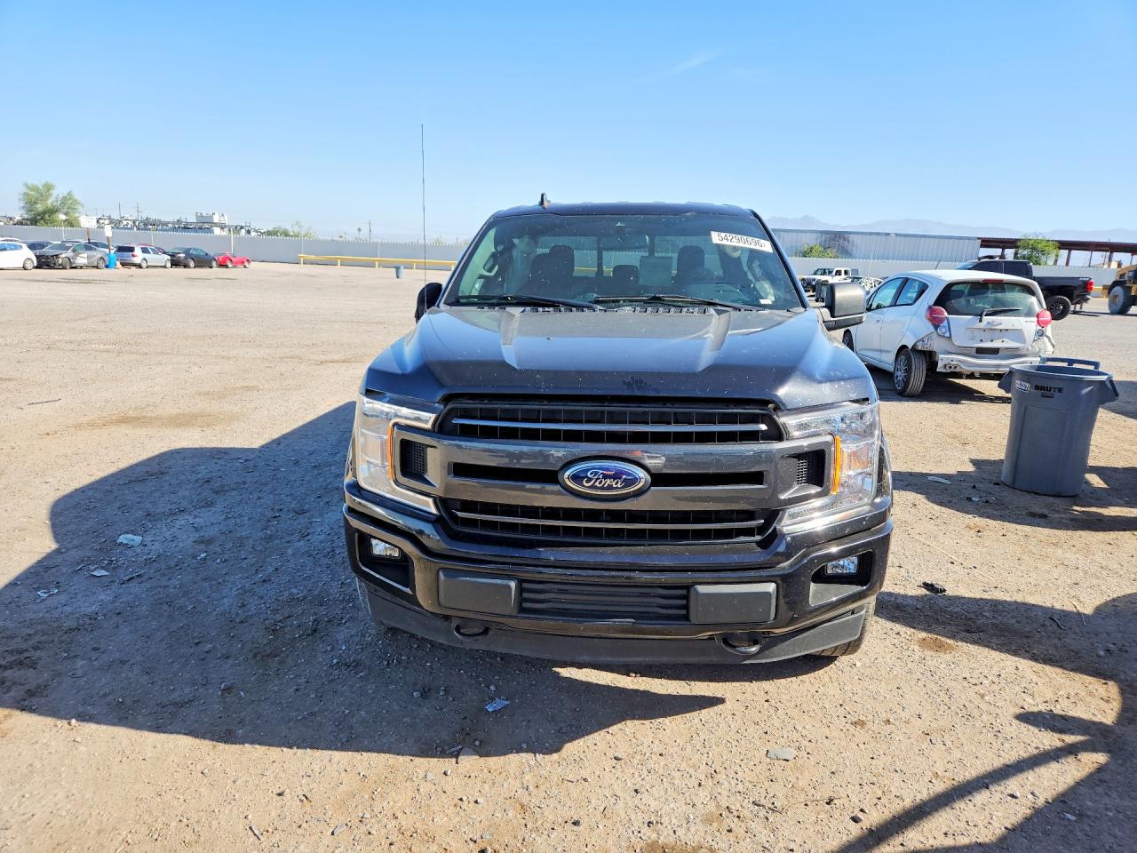 2020 Ford F150 Super Cab Black vin: 1FTFX1E53LFB85534