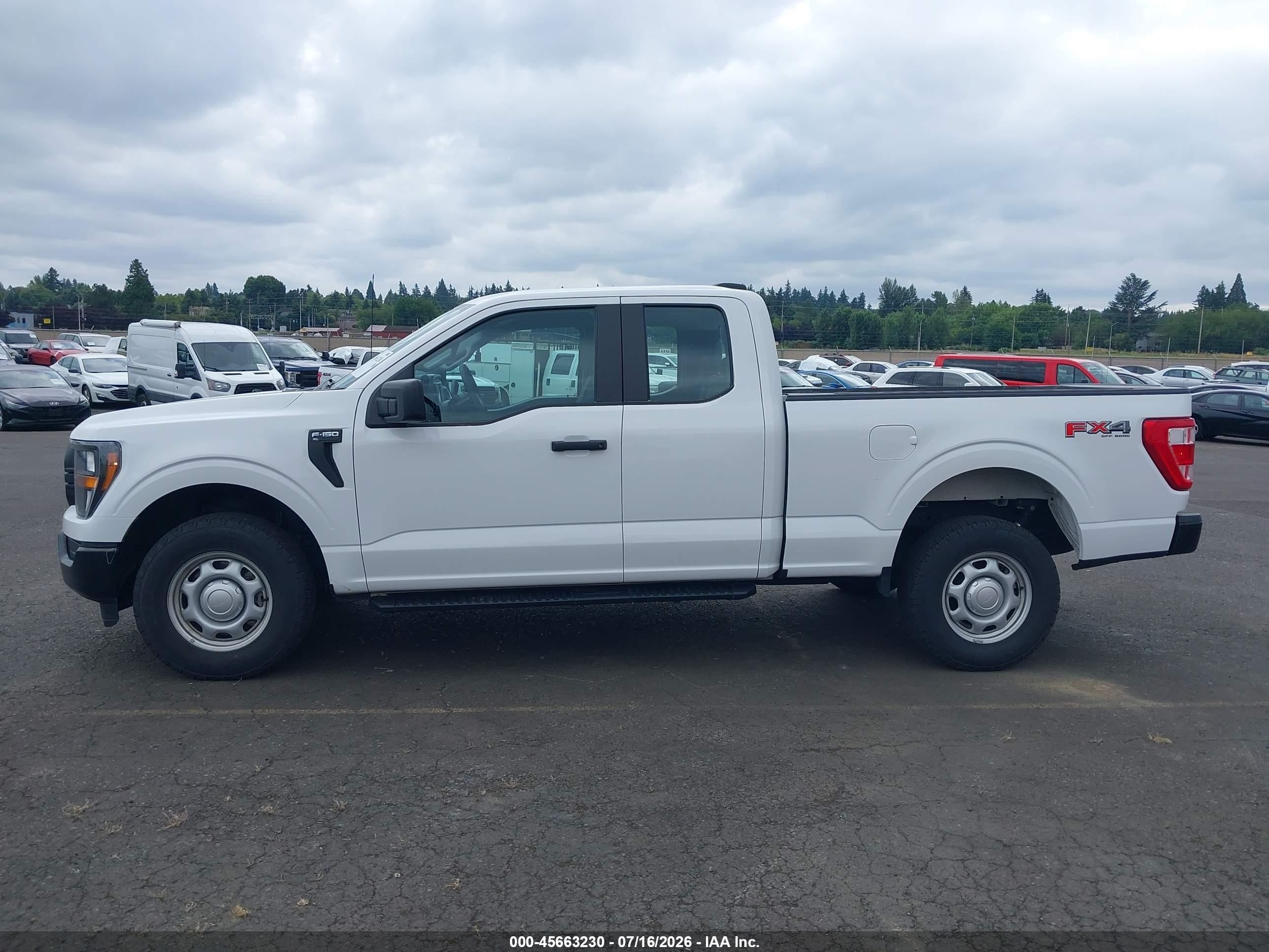 2023 Ford F-150 Xl Белый vin: 1FTFX1E54PKF16635