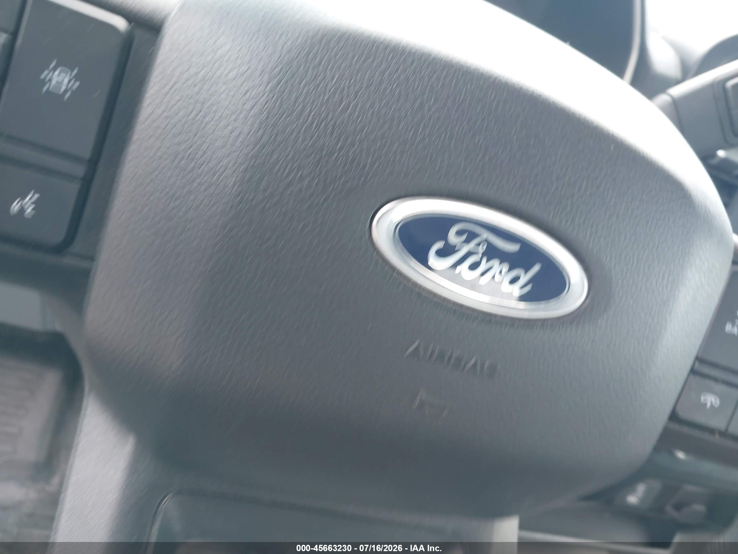 2023 Ford F-150 Xl Белый vin: 1FTFX1E54PKF16635