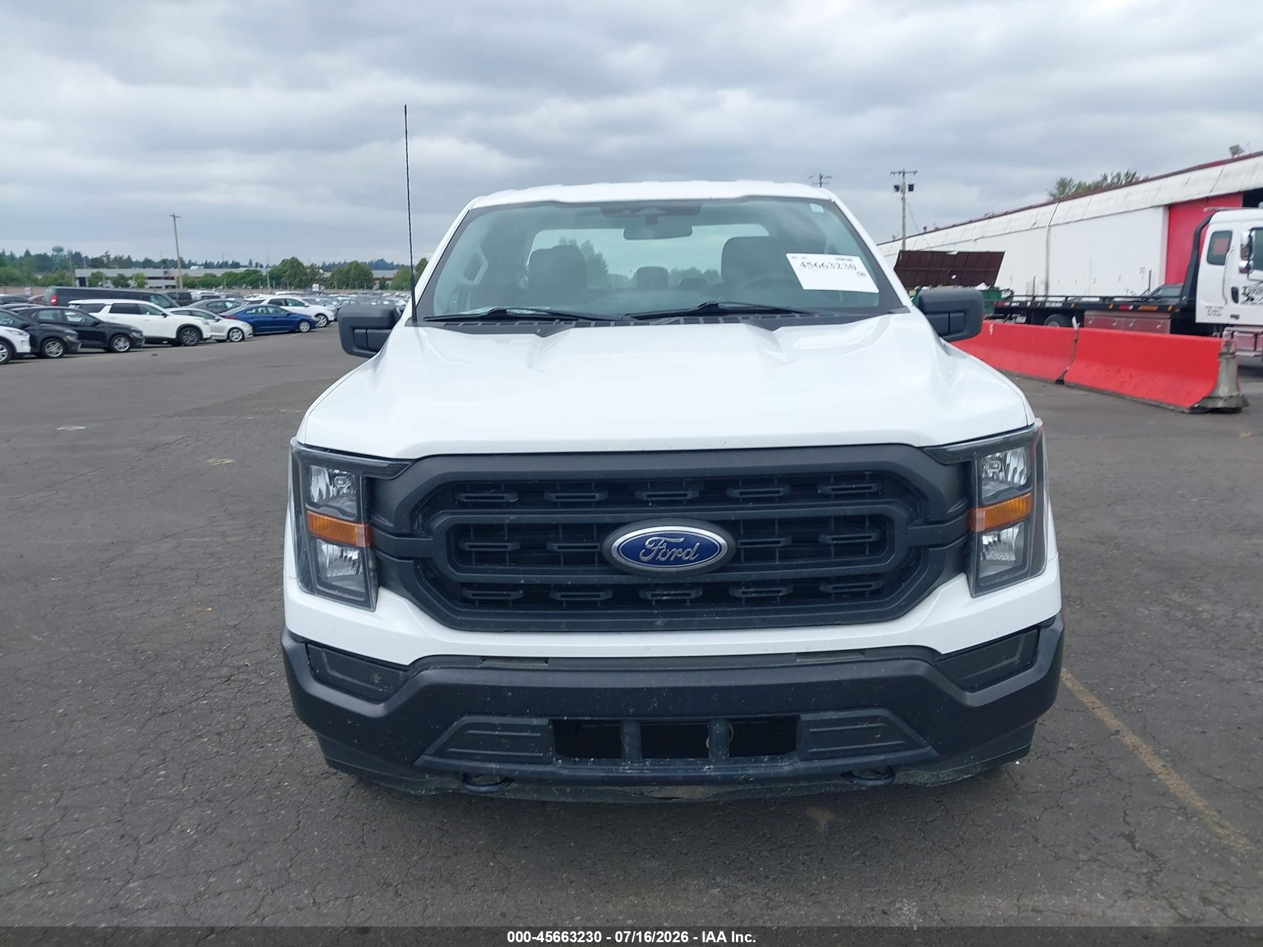 2023 Ford F-150 Xl White vin: 1FTFX1E54PKF16635