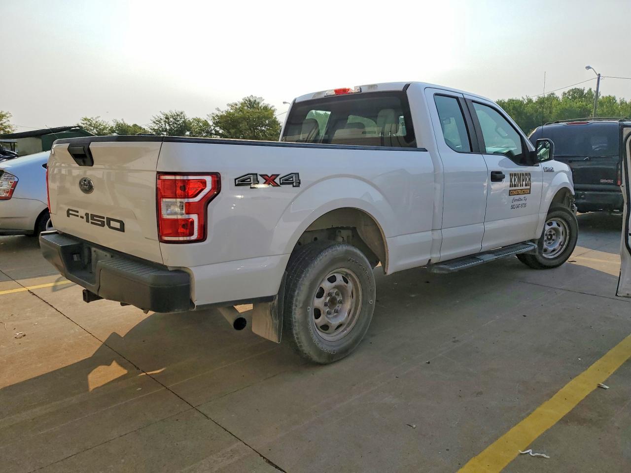 2018 Ford F150 Super Cab White vin: 1FTFX1E58JKE94601