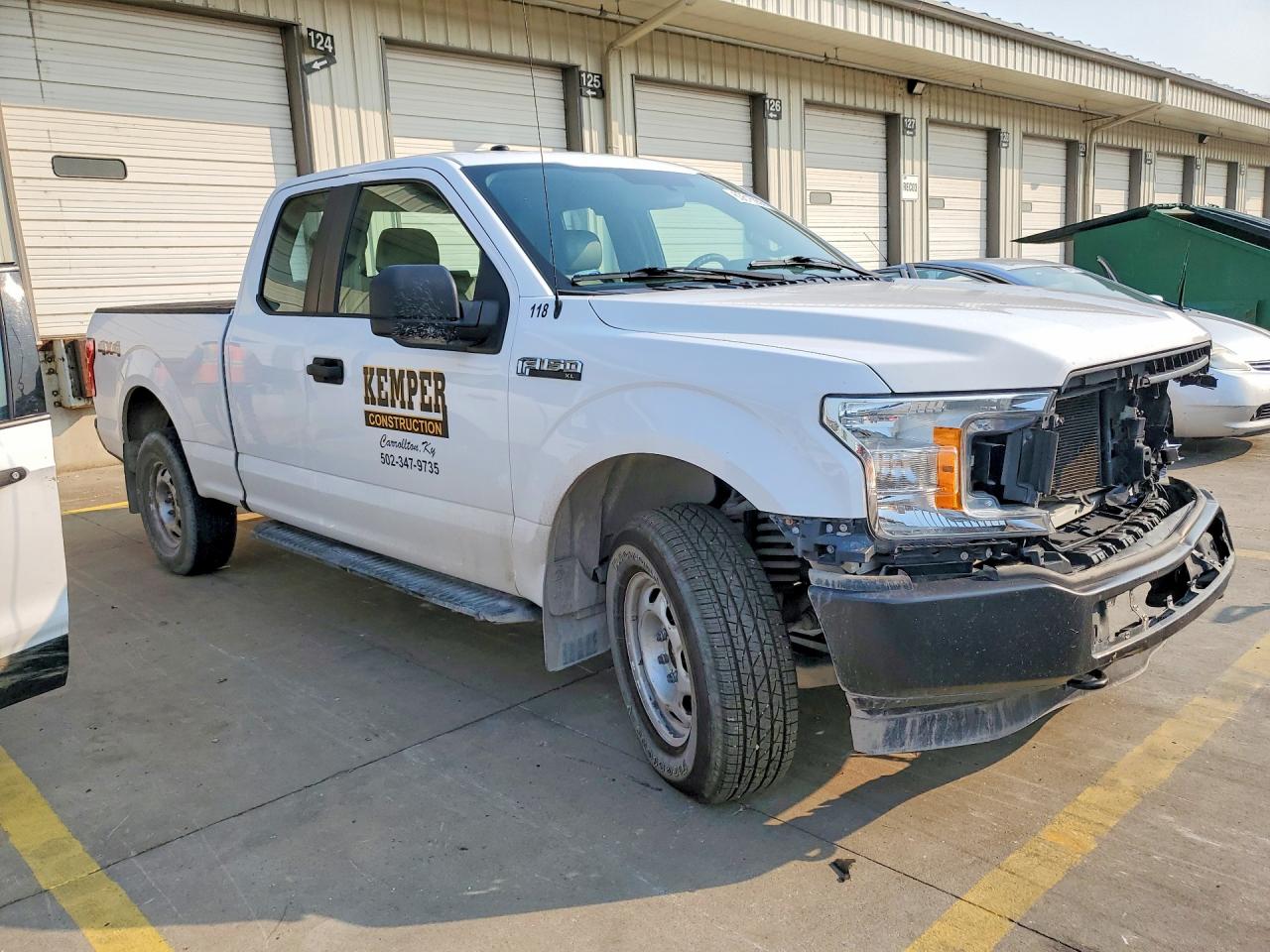 2018 Ford F150 Super Cab White vin: 1FTFX1E58JKE94601