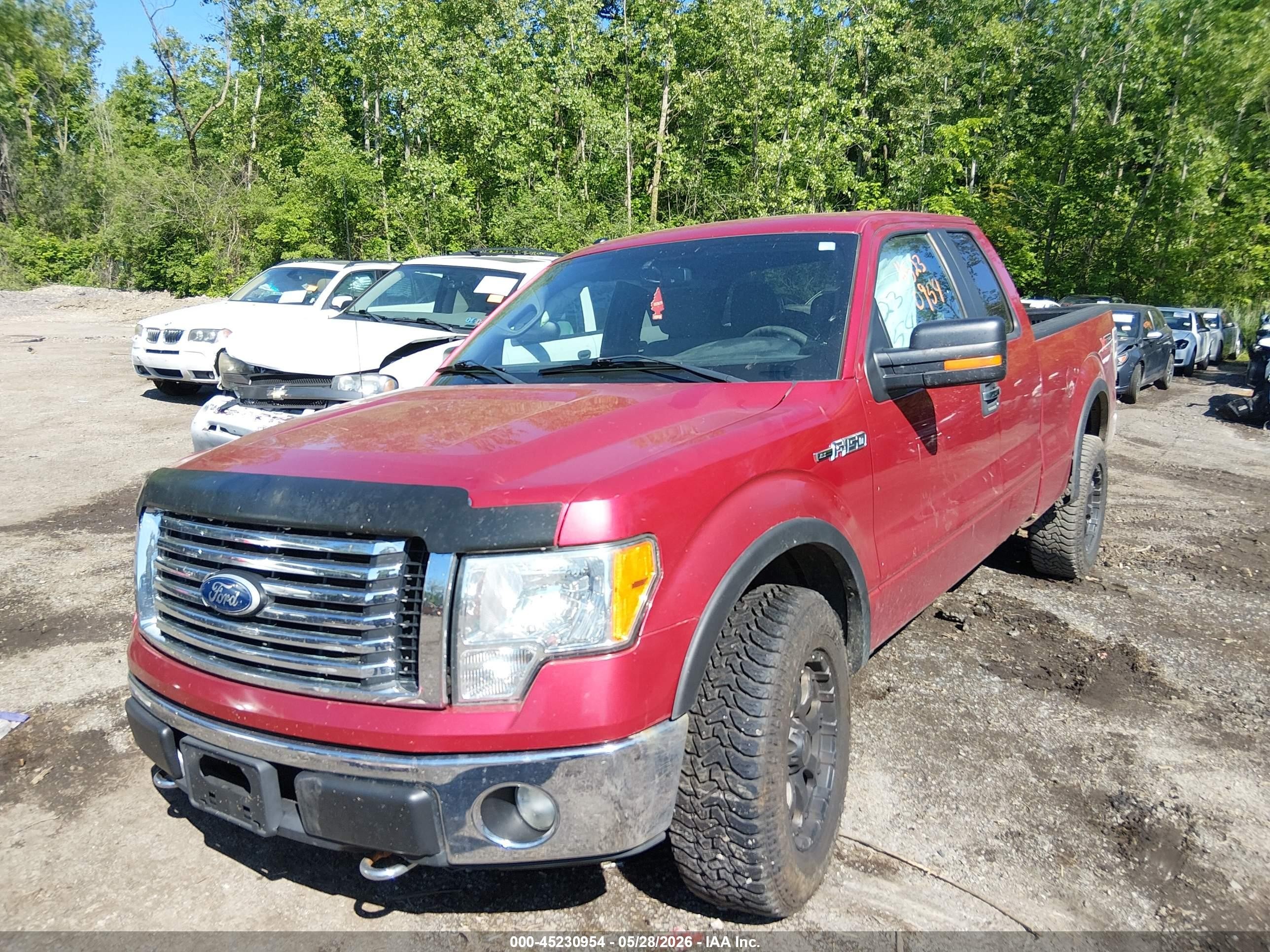 2011 Ford F-150 Xlt Red vin: 1FTFX1EF0BFA01173