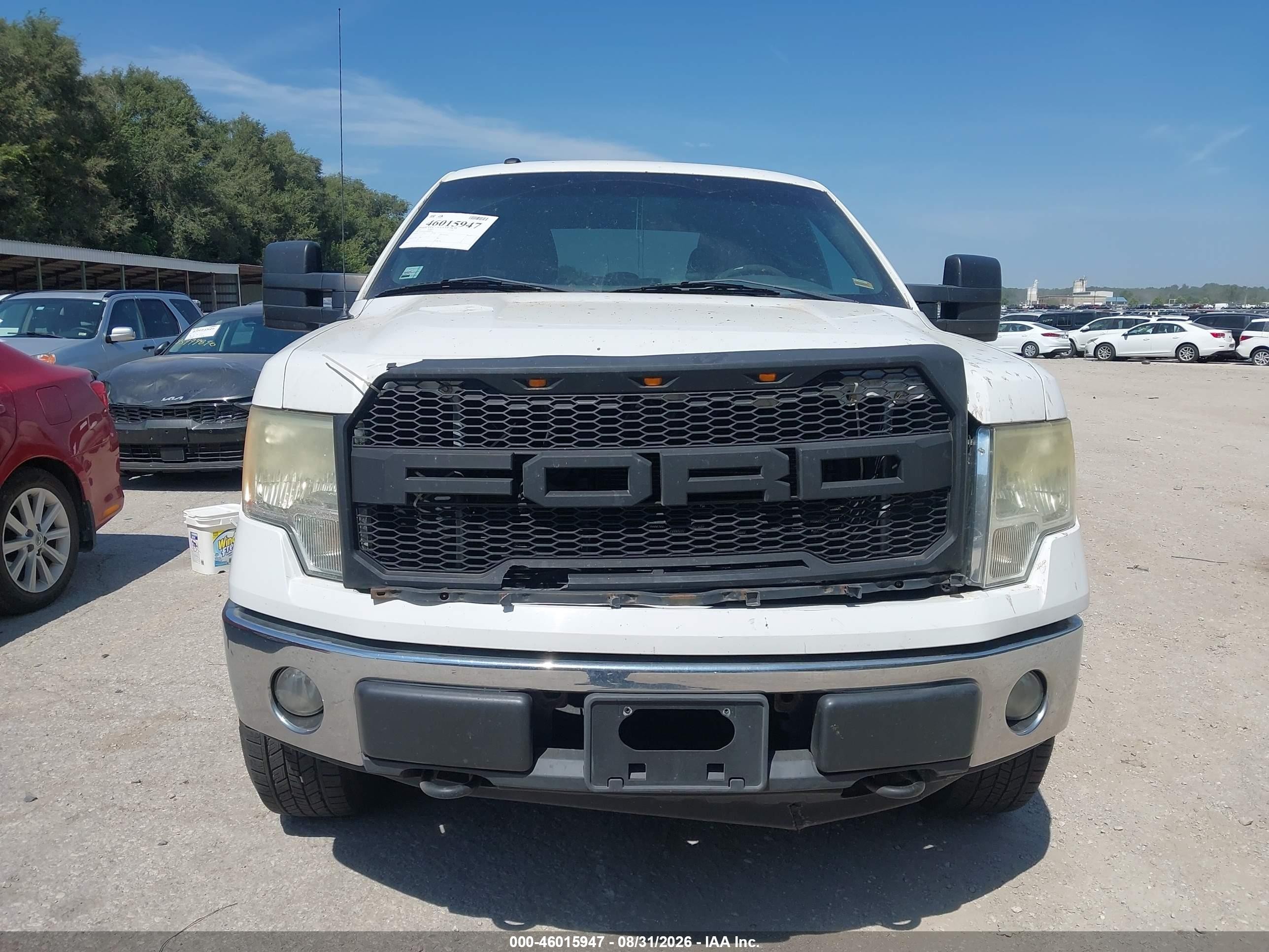 2011 Ford F-150 Xlt White vin: 1FTFX1EF0BFB04562