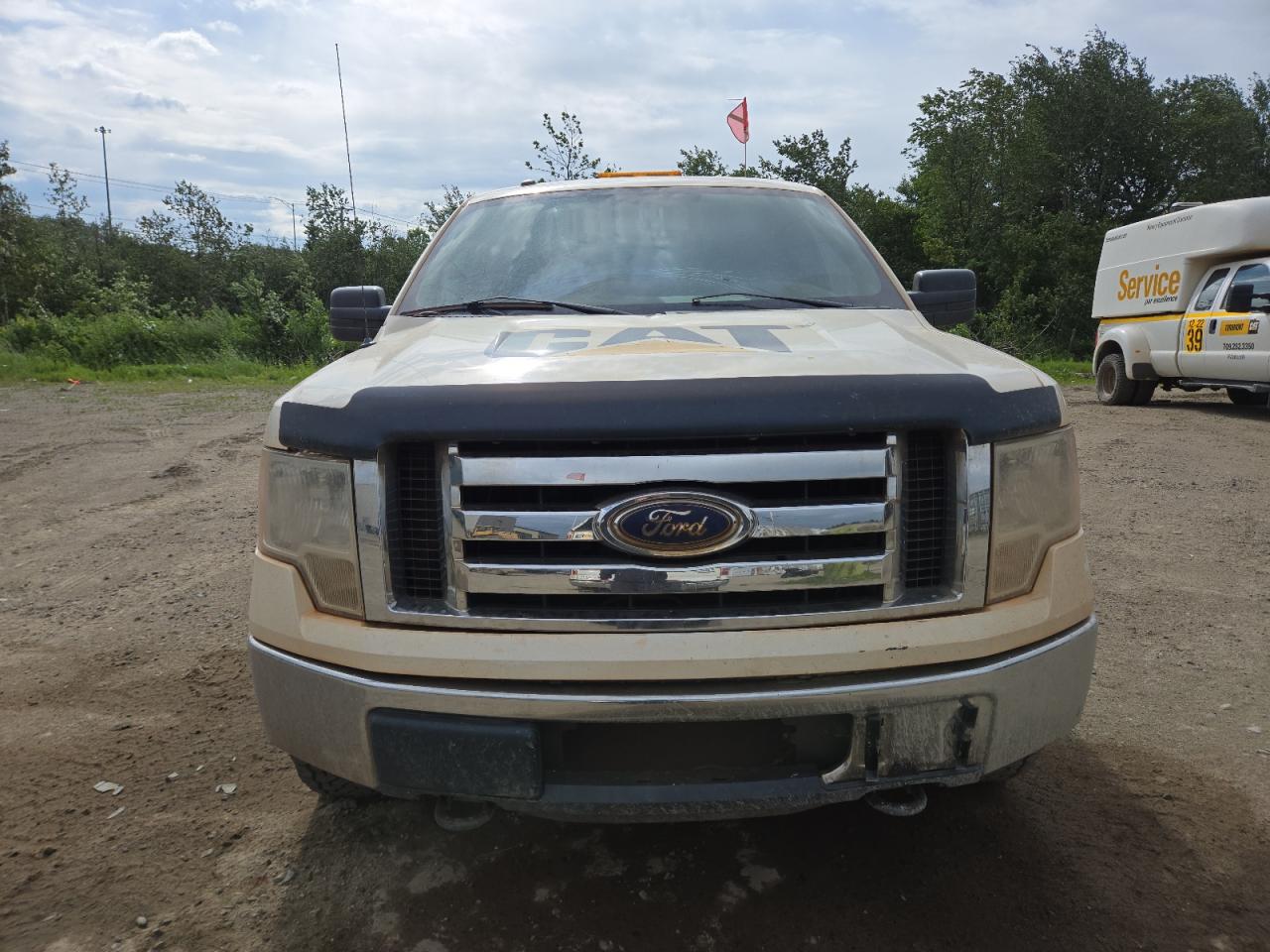 2012 Ford F150 Super Cab Белый vin: 1FTFX1EF0CFA15494 Damage: Left Head Lamp, Faded, Repair Required
