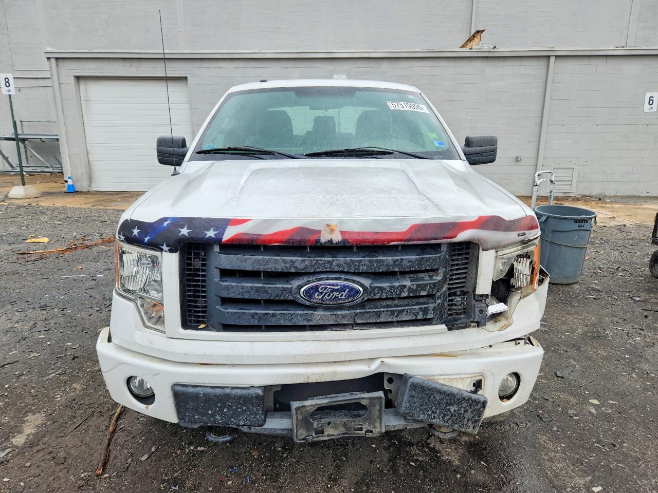 2012 Ford F150 Super Cab White vin: 1FTFX1EF0CFC17414