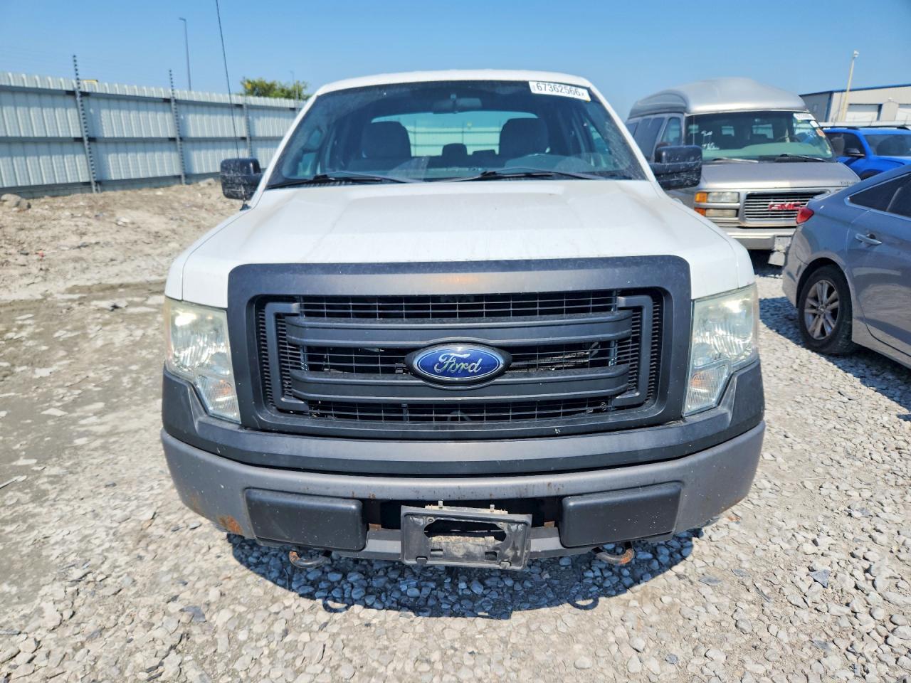 2013 Ford F150 Super Cab White vin: 1FTFX1EF0DFB61539