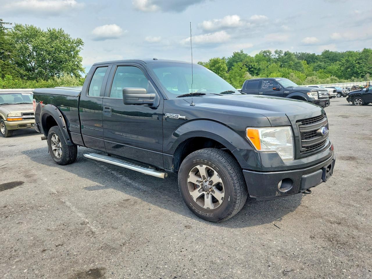 2013 Ford F150 Super Cab Black vin: 1FTFX1EF0DFC75301
