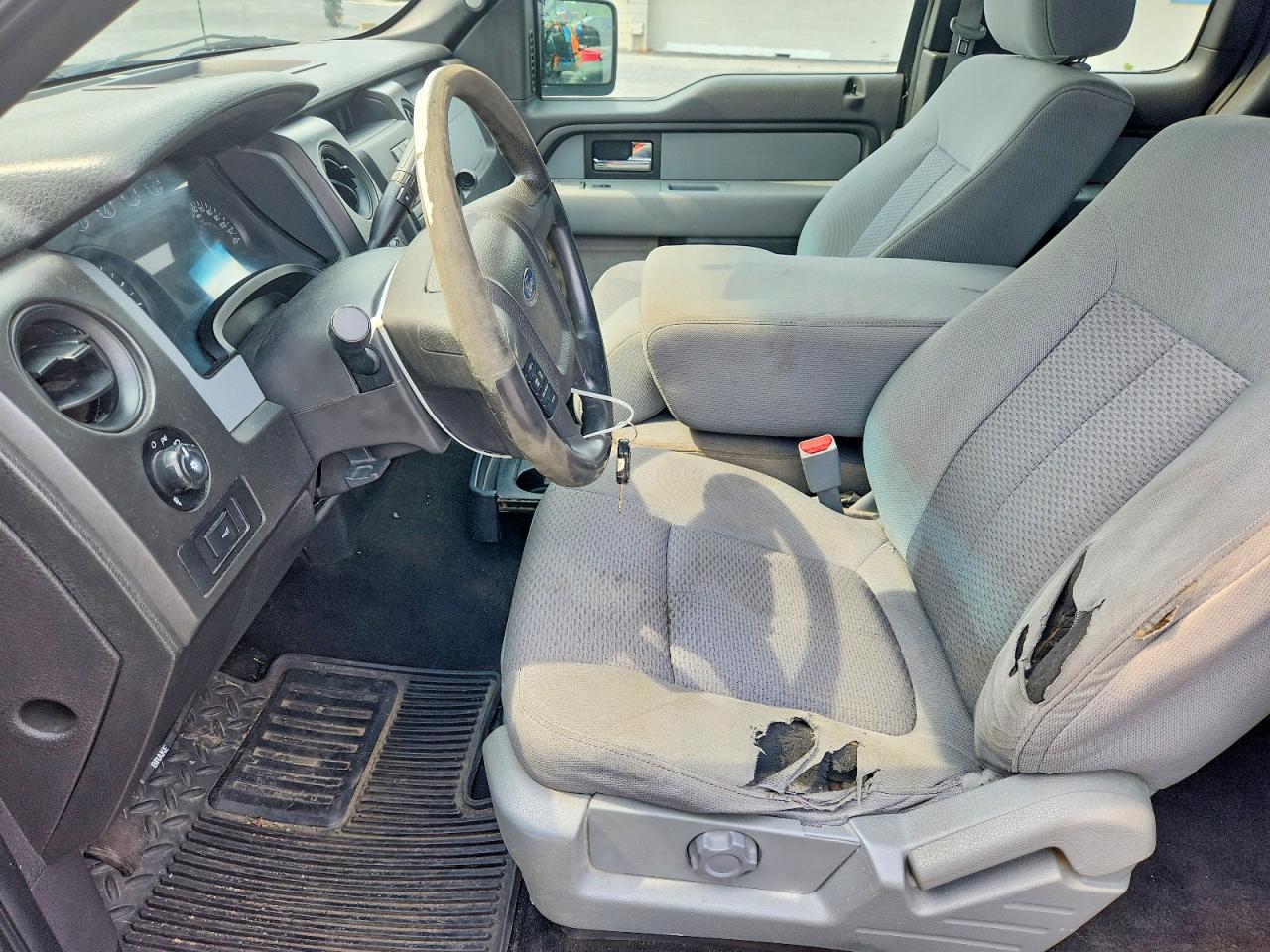 2013 Ford F150 Super Cab Black vin: 1FTFX1EF0DFC75301