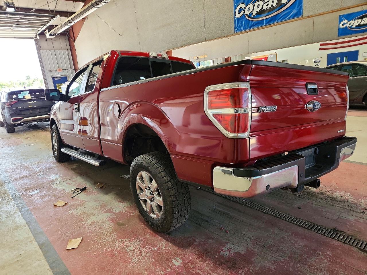 2014 Ford F150 Super Cab Красный vin: 1FTFX1EF0EKF52232