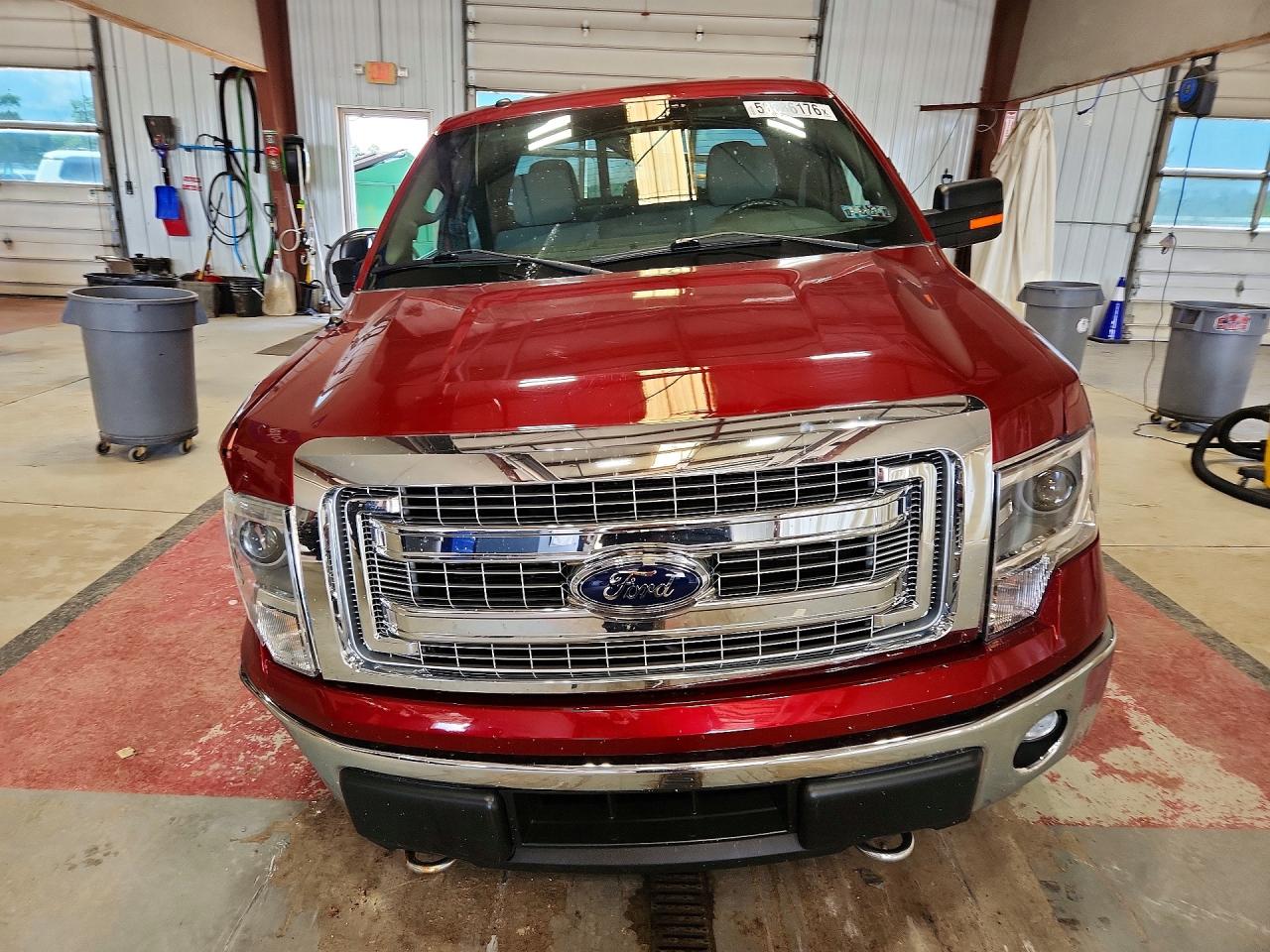 2014 Ford F150 Super Cab Красный vin: 1FTFX1EF0EKF52232
