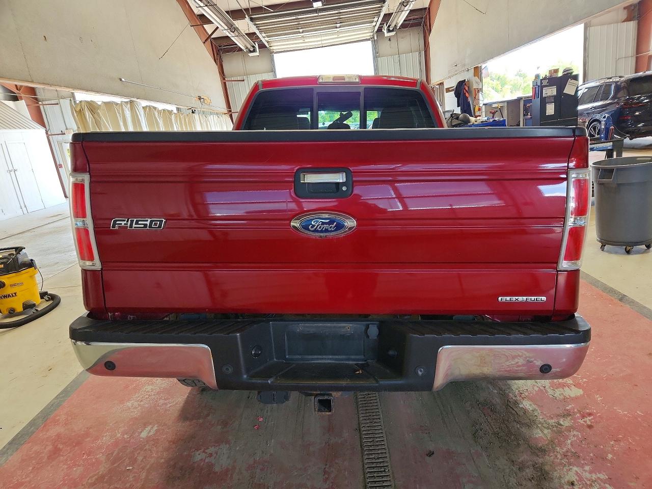 2014 Ford F150 Super Cab Красный vin: 1FTFX1EF0EKF52232
