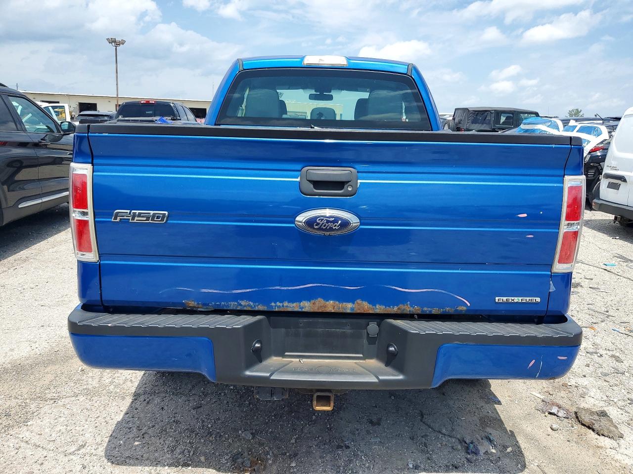 2014 Ford F150 Super Cab Blue vin: 1FTFX1EF0EKG39581
