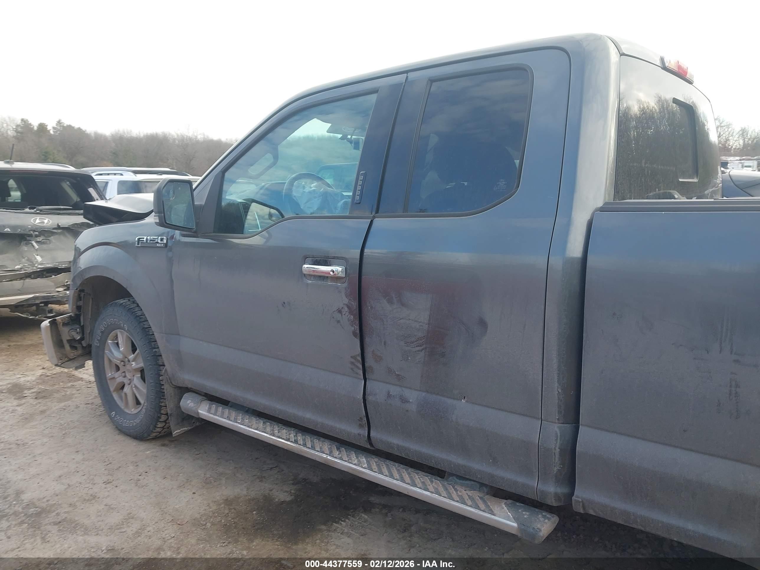 2015 Ford F-150 Xlt Light Blue vin: 1FTFX1EF0FFA39878