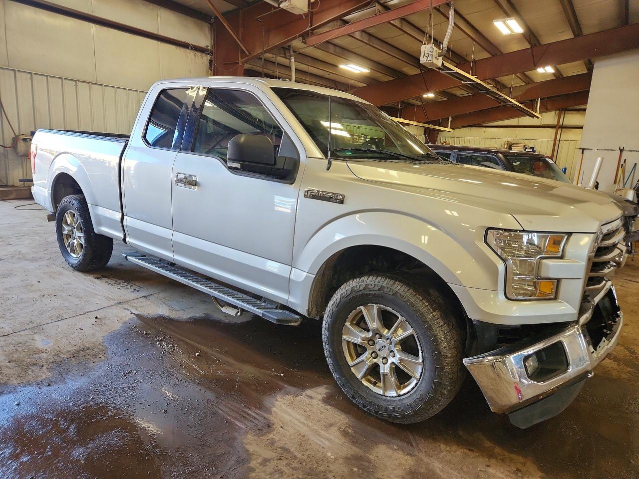 2015 Ford F150 Super Cab Silver vin: 1FTFX1EF0FFC60669