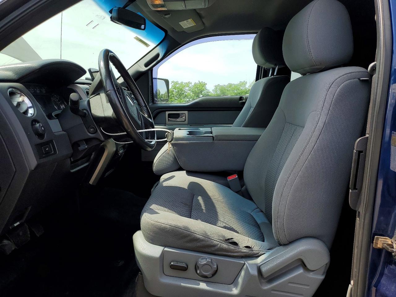 2011 Ford F150 Super Cab Blue vin: 1FTFX1EF1BFA90770