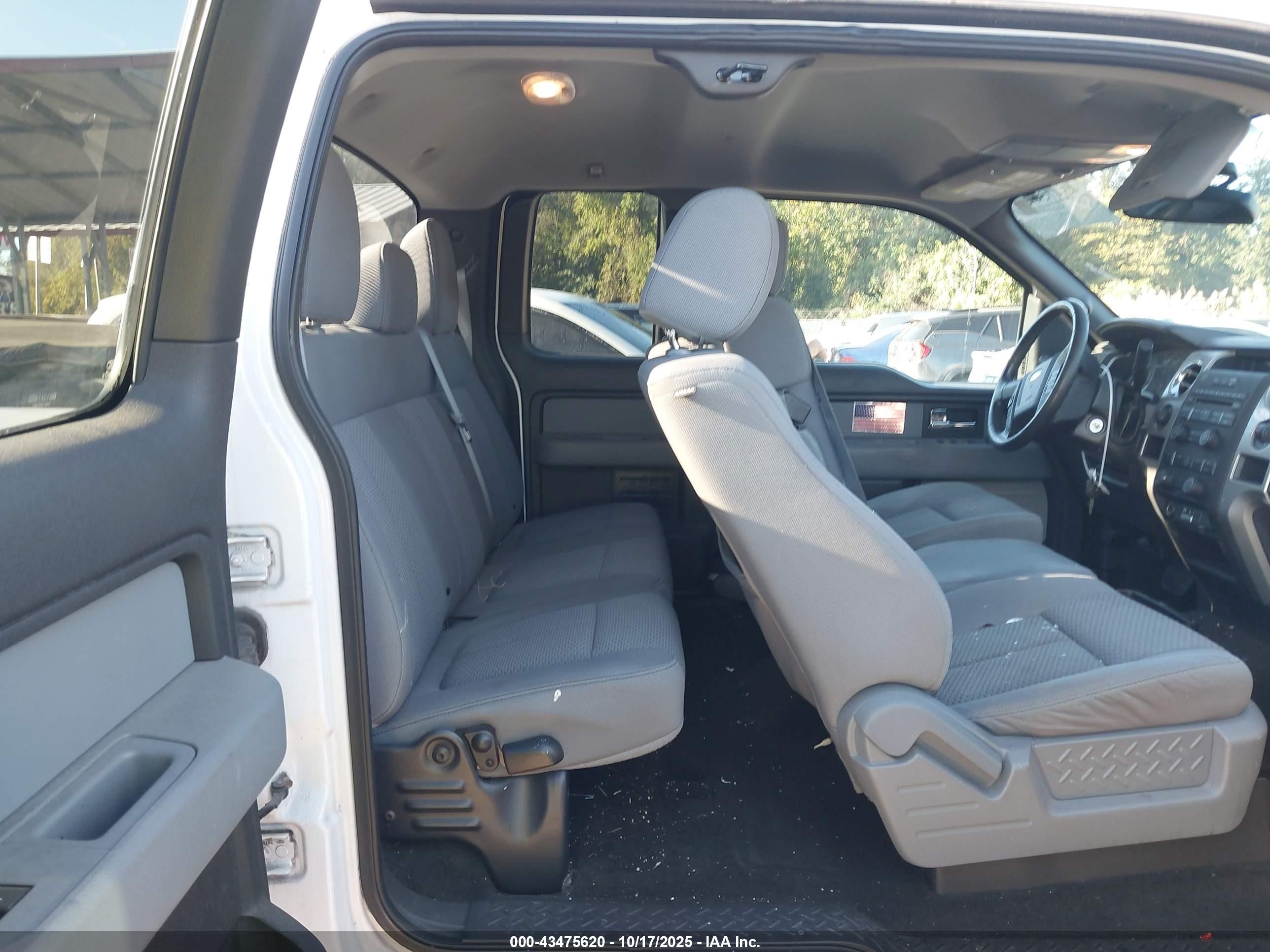 2012 Ford F-150 Xlt White vin: 1FTFX1EF1CFA99860