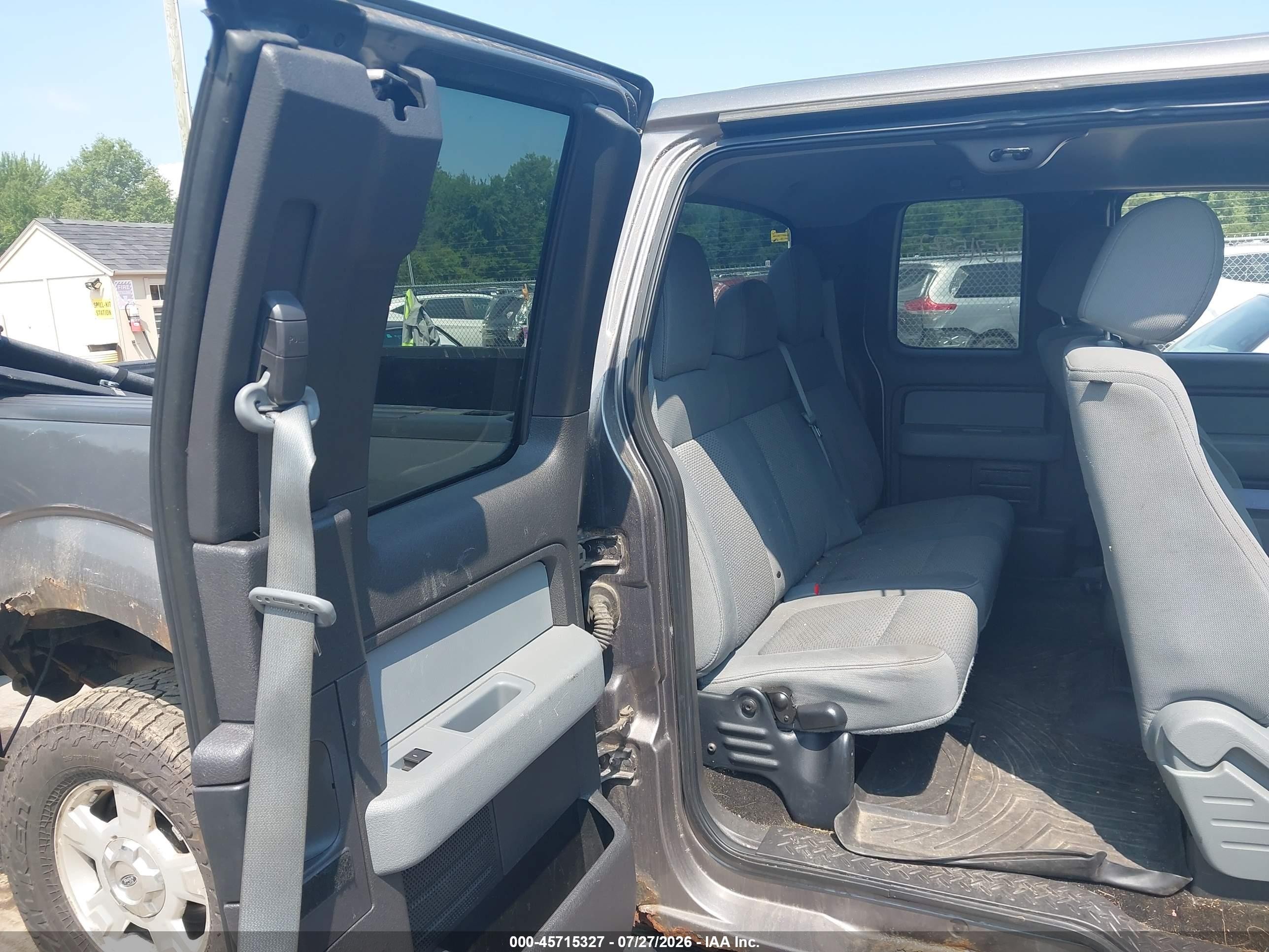 2012 Ford F-150 Xlt Silver vin: 1FTFX1EF1CFD08711