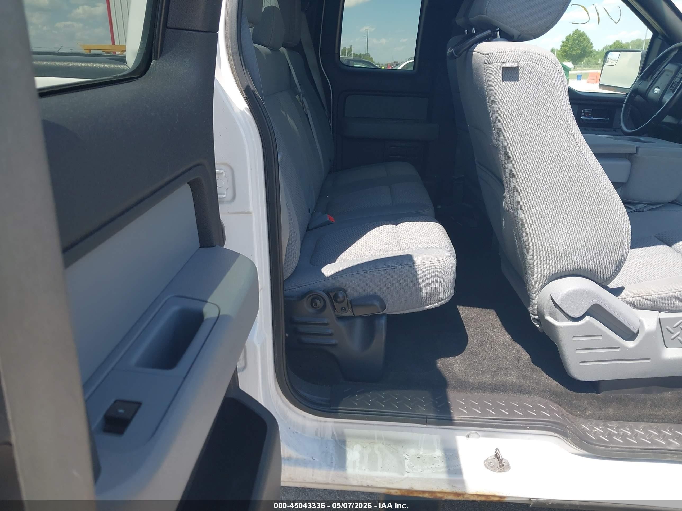 2013 Ford F-150 Xlt White vin: 1FTFX1EF1DFB08378