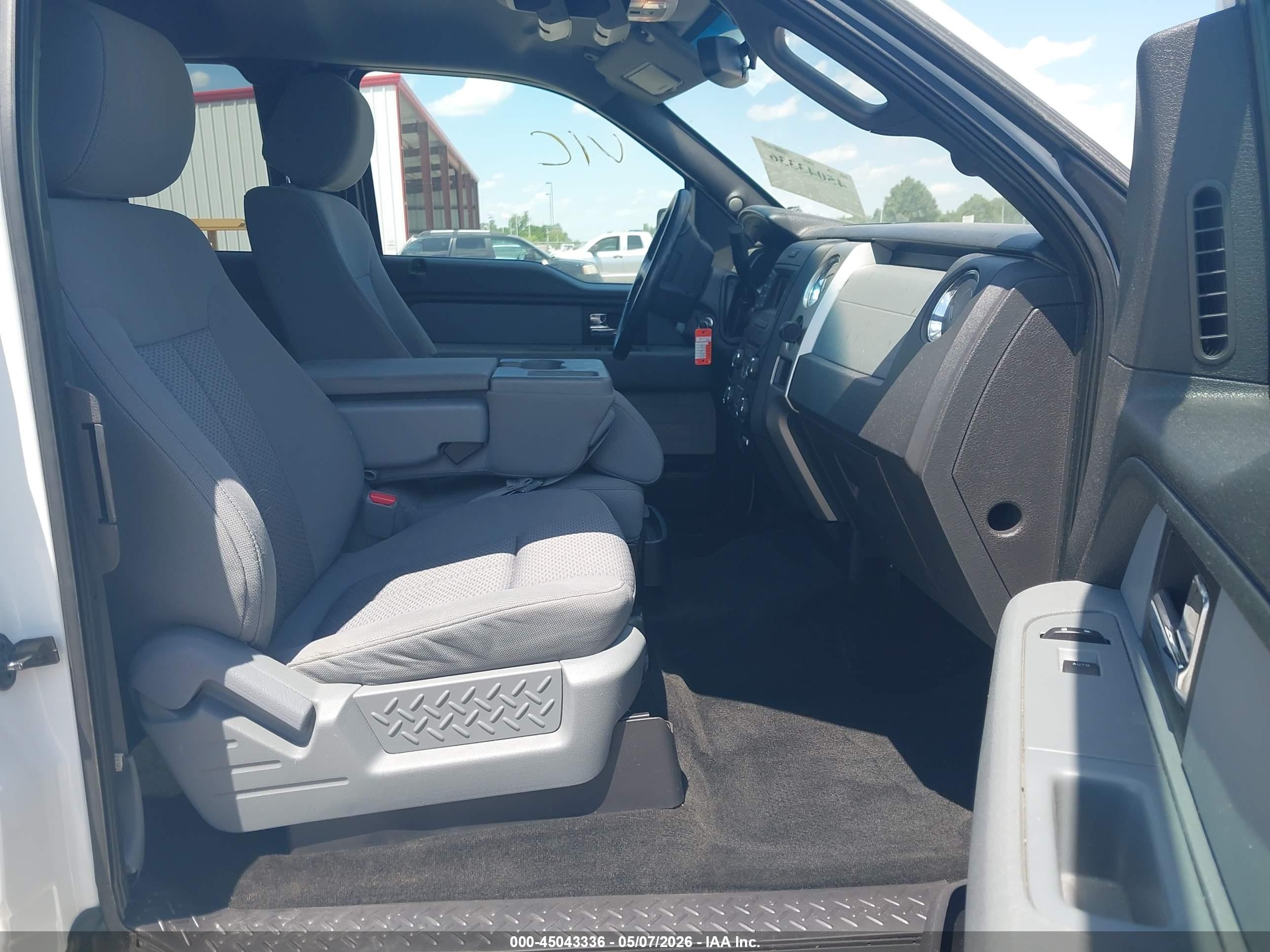 2013 Ford F-150 Xlt White vin: 1FTFX1EF1DFB08378