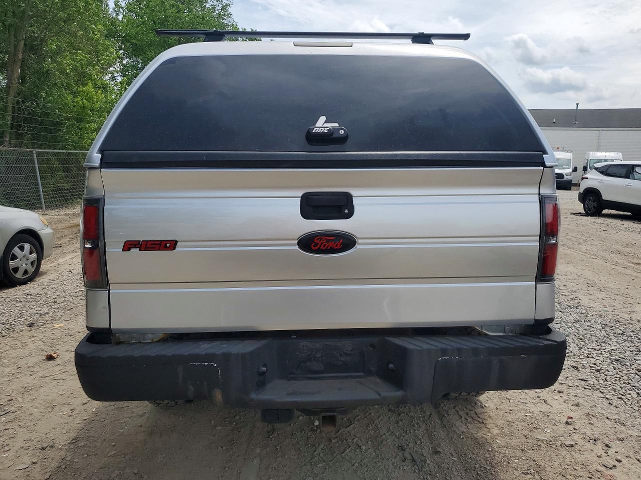 2013 Ford F150 Super Cab Silver vin: 1FTFX1EF1DFC33171