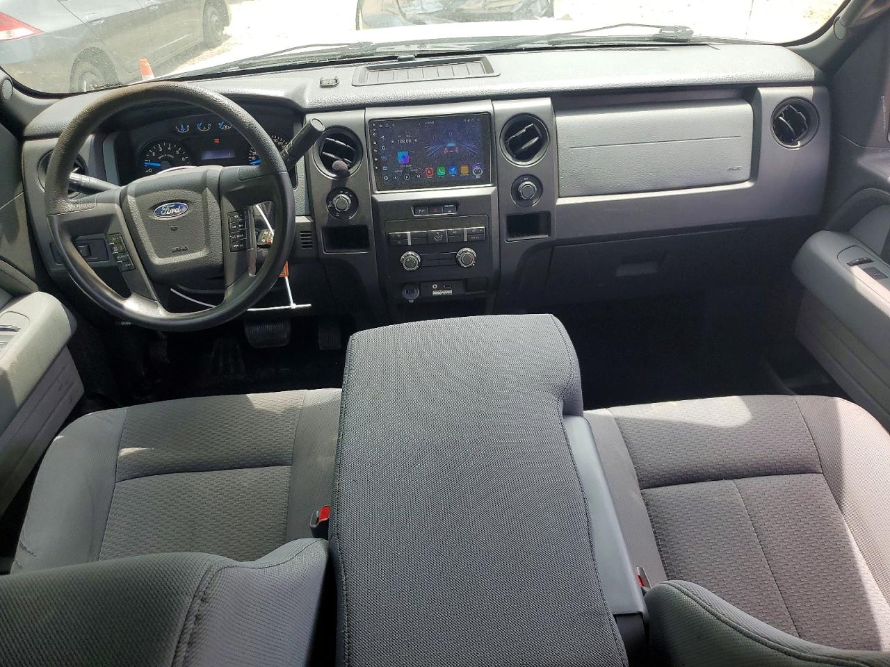 2013 Ford F150 Super Cab Silver vin: 1FTFX1EF1DFC33171