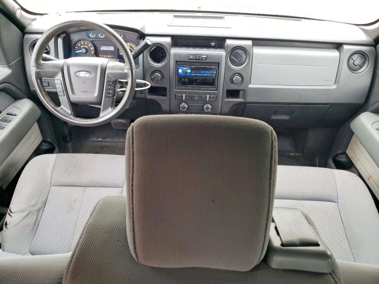 2013 Ford F150 Super Cab Silver vin: 1FTFX1EF1DFD61054