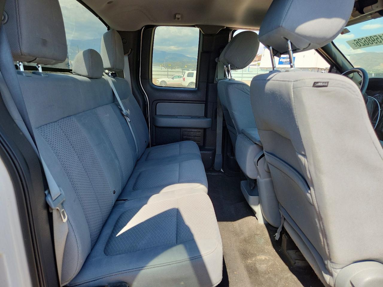 2013 Ford F150 Super Cab White vin: 1FTFX1EF1DFD68733