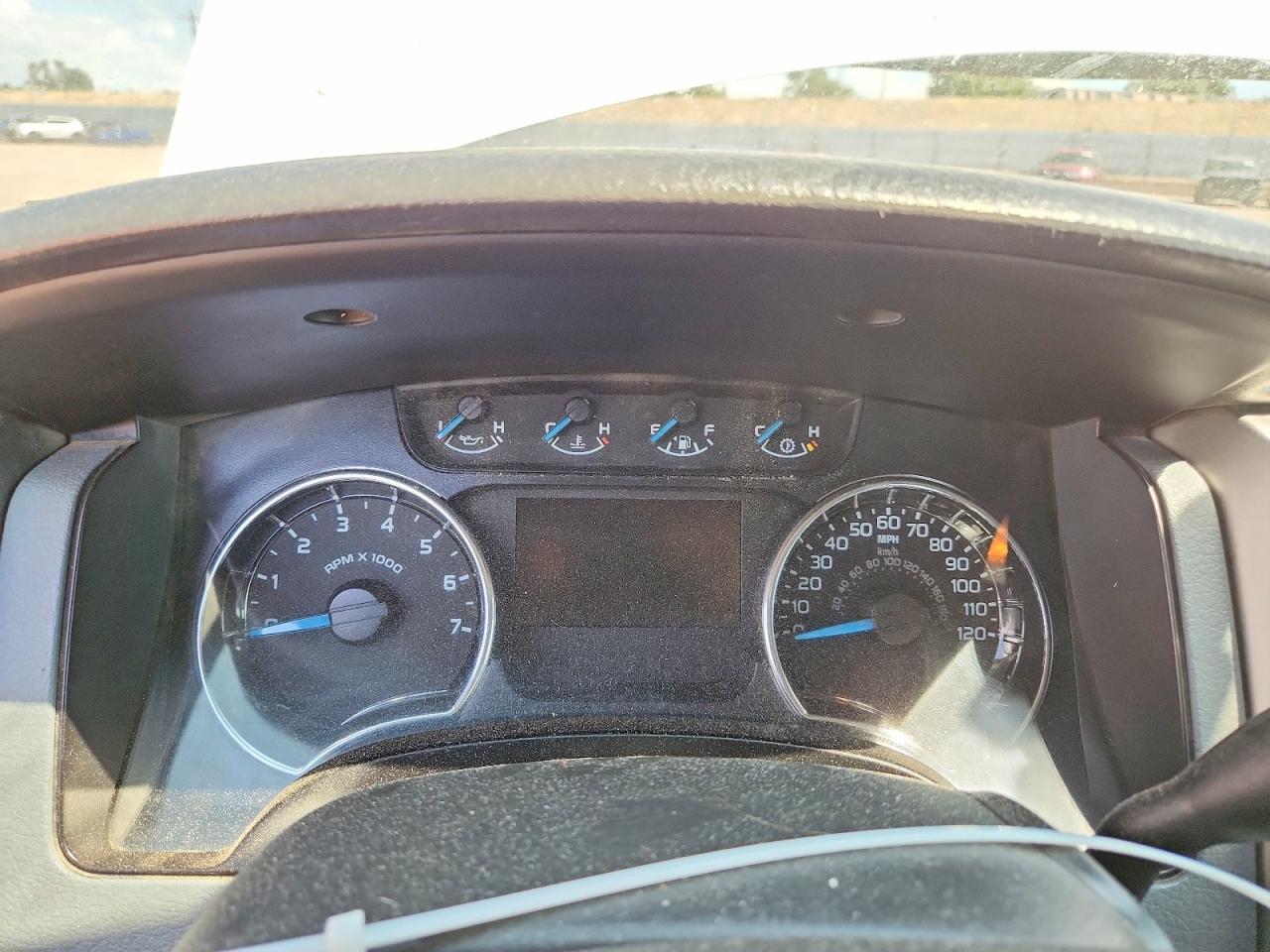 2013 Ford F150 Super Cab White vin: 1FTFX1EF1DFD68733
