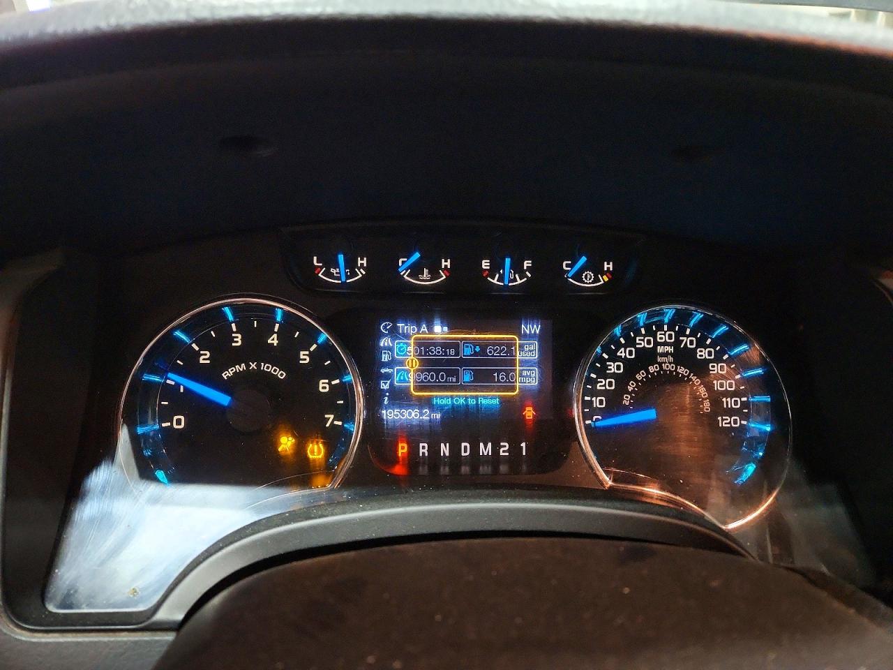2013 Ford F150 Super Cab Black vin: 1FTFX1EF1DFD98427