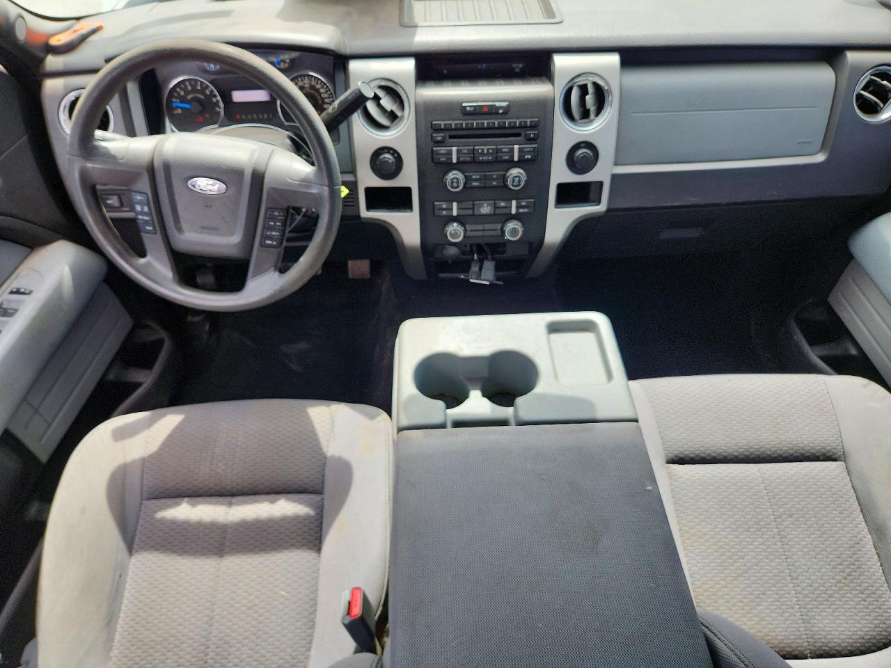 2013 Ford F150 Super Cab White vin: 1FTFX1EF1DKD10306