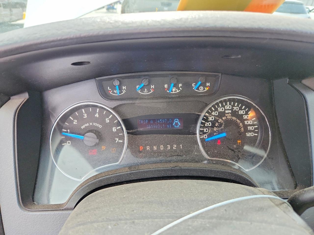 2013 Ford F150 Super Cab White vin: 1FTFX1EF1DKD10306