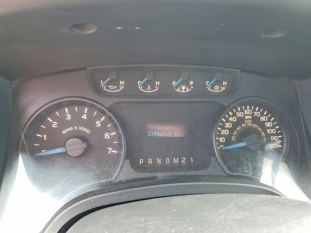 2013 Ford F150 Super Cab Белый vin: 1FTFX1EF1DKF40458