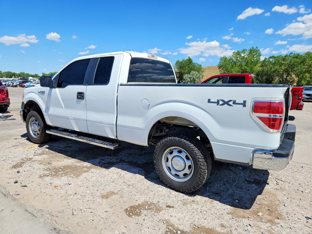 2013 Ford F150 Super Cab White vin: 1FTFX1EF1DKF99834