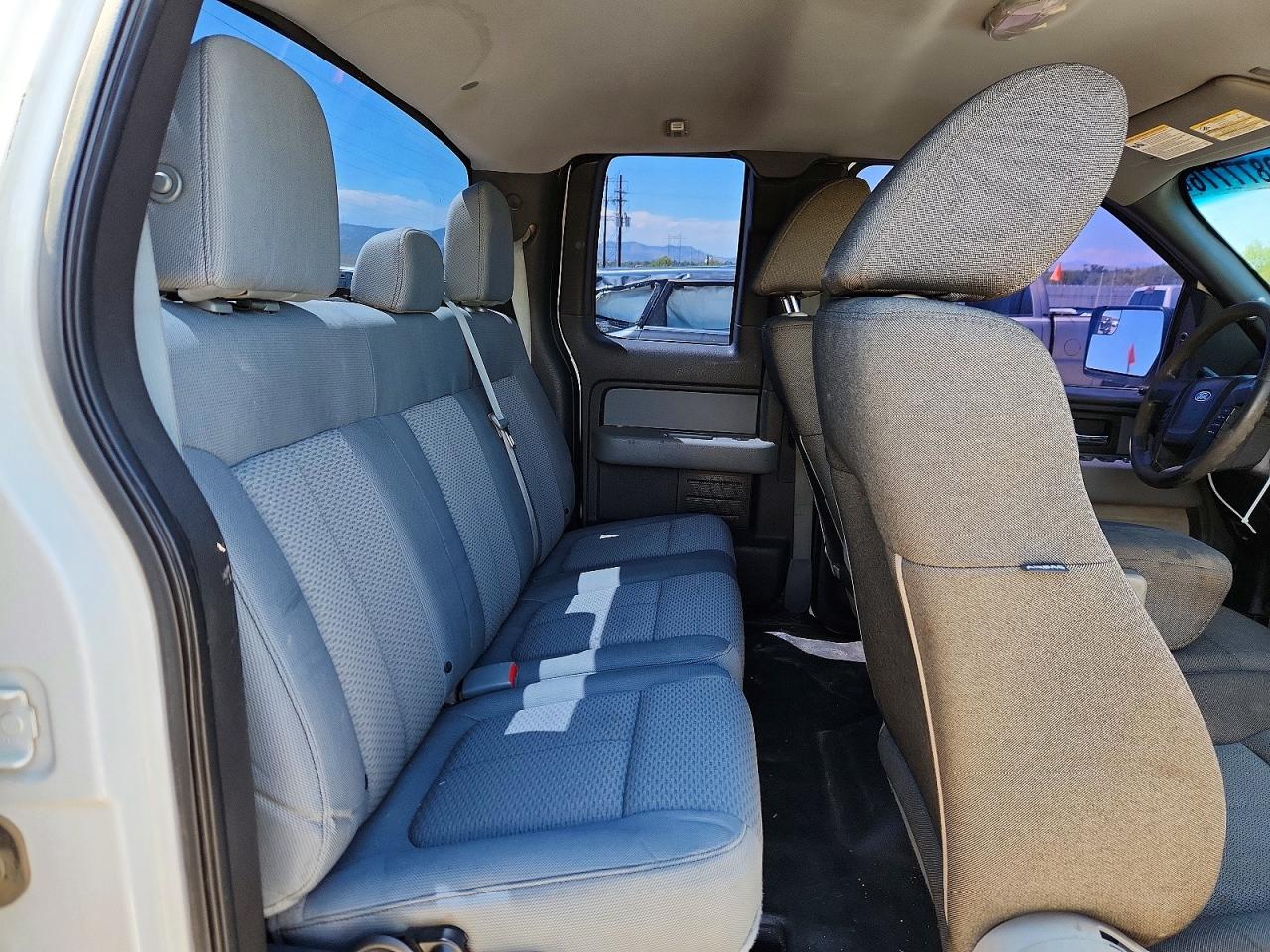 2013 Ford F150 Super Cab White vin: 1FTFX1EF1DKF99834
