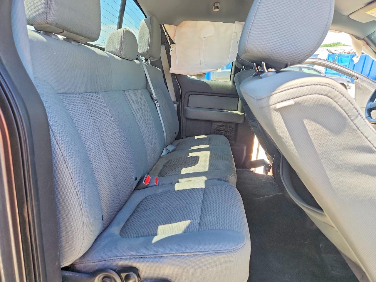 2013 Ford F150 Super Cab Серебряный vin: 1FTFX1EF1DKG02845