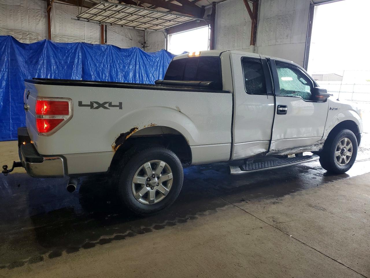 2013 Ford F150 Super Cab Белый vin: 1FTFX1EF1DKG43573