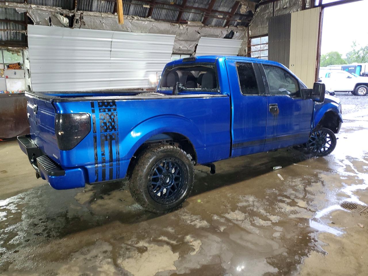 2014 Ford F150 Super Cab Blue vin: 1FTFX1EF1EFC39117